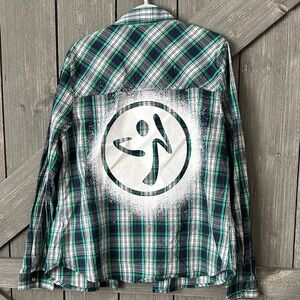 Green and Navy Plaid button down zumbito